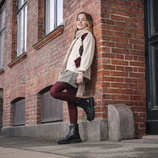 MAQUINNENS MÄDCHEN